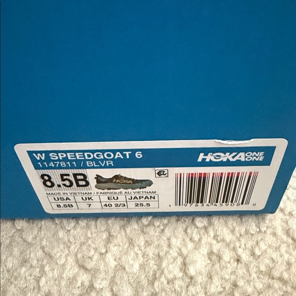 Women\'s Hoka Speedgoat 6 size 8.5B